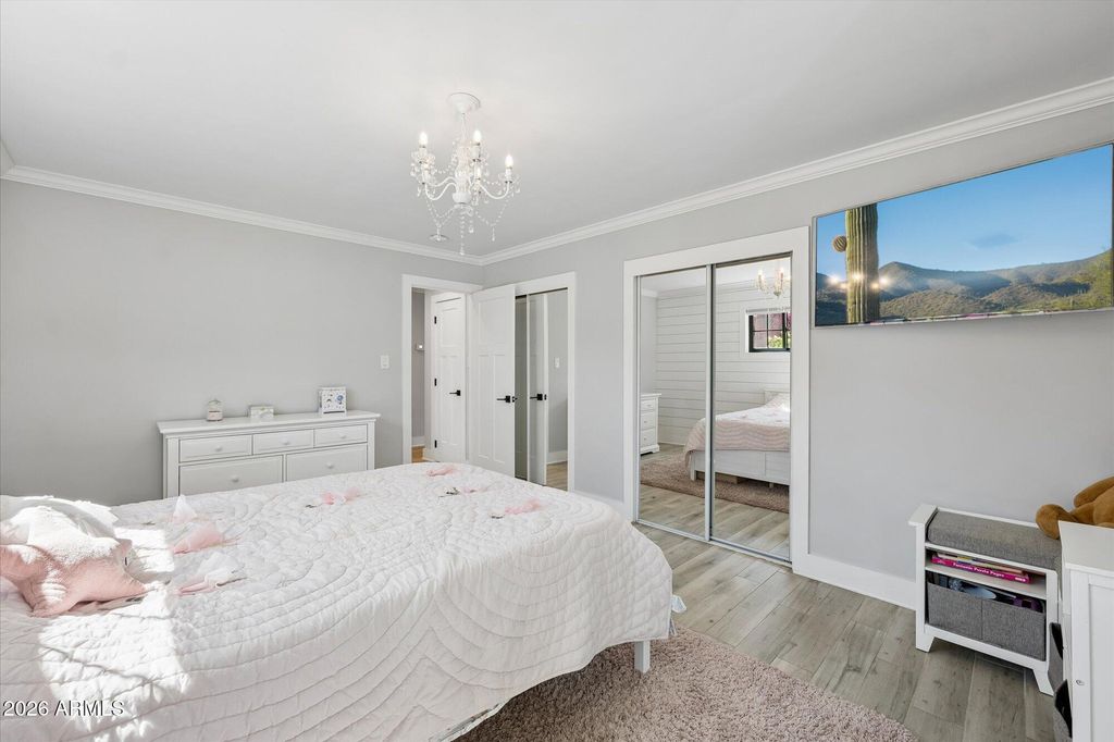 Image 23 of property listing at 4627 E WILSHIRE Drive, Phoenix, AZ 85008