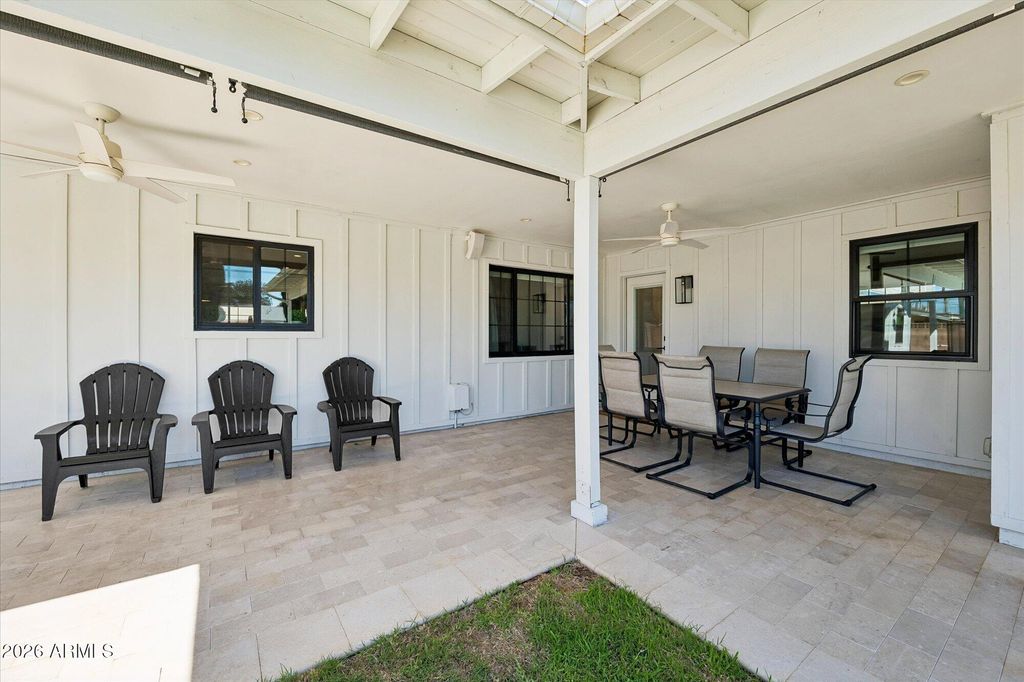 Image 28 of property listing at 4627 E WILSHIRE Drive, Phoenix, AZ 85008