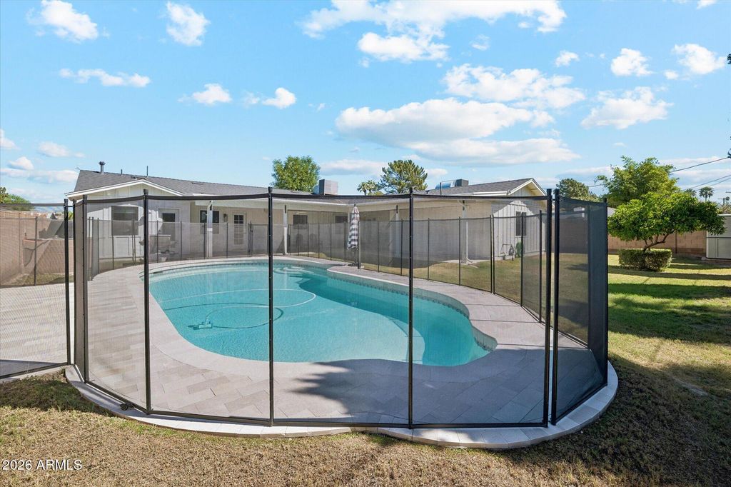 Image 31 of property listing at 4627 E WILSHIRE Drive, Phoenix, AZ 85008