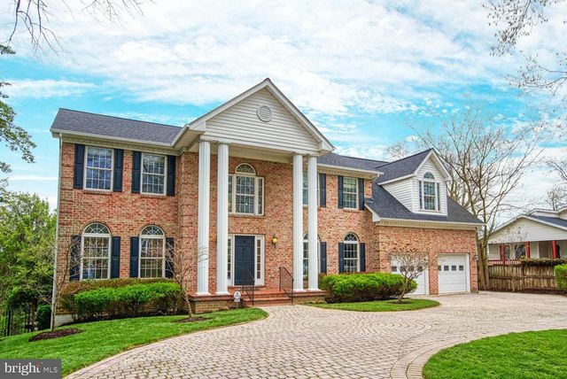 1702 S ARLINGTON RIDGE RD, Arlington, VA 22202