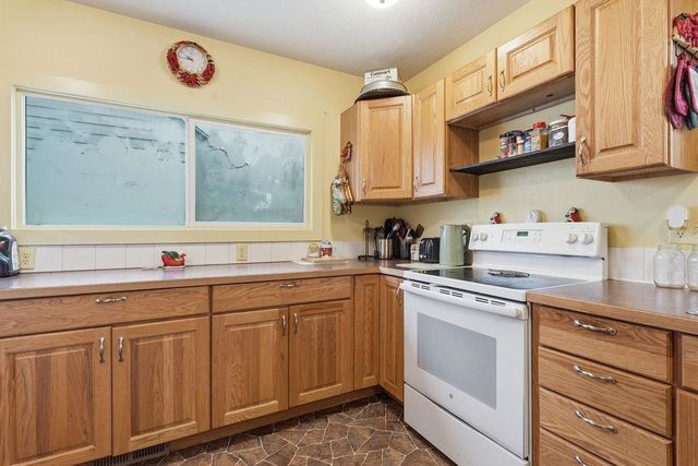 517 E Hoffman Ave, Spokane, WA 99207