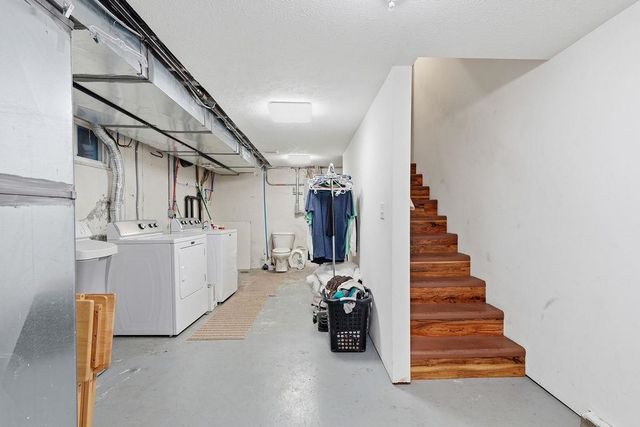 517 E Hoffman Ave, Spokane, WA 99207