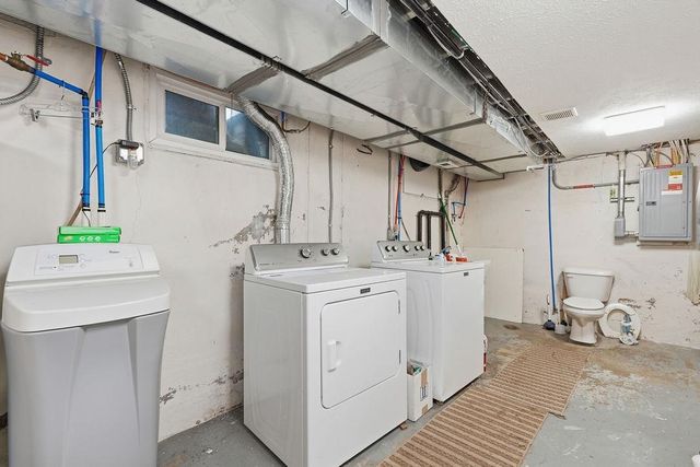 517 E Hoffman Ave, Spokane, WA 99207