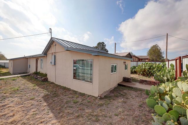 208 Second St, Fort Davis, TX 79734