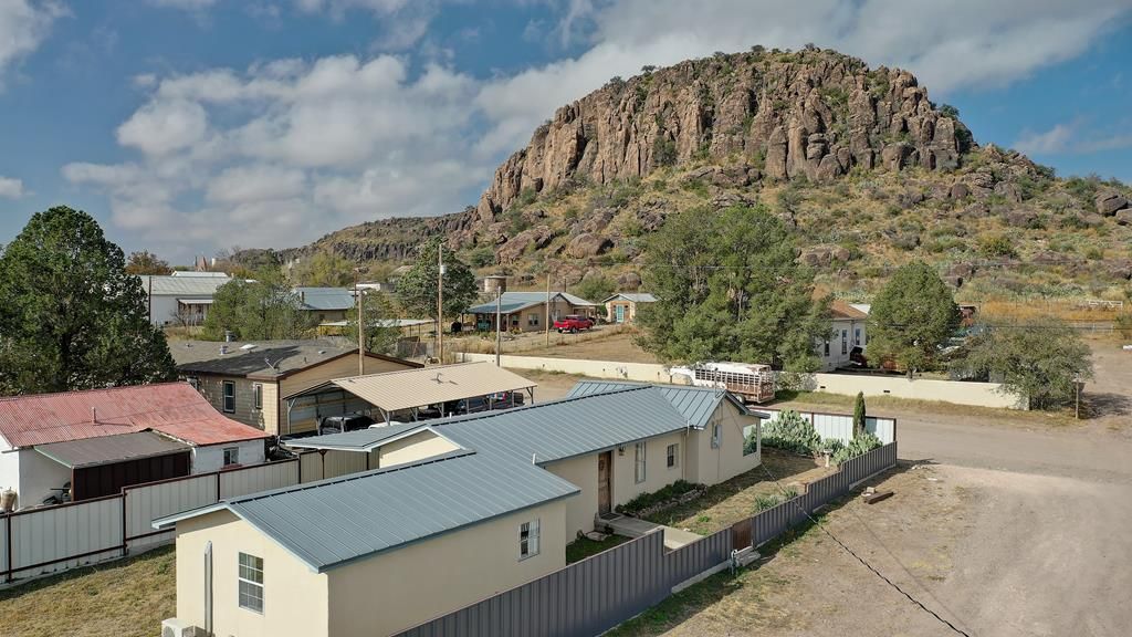 208 Second St, Fort Davis, TX 79734