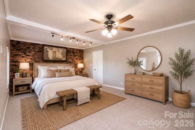 1614 College Avenue SW, Lenoir, NC 28645