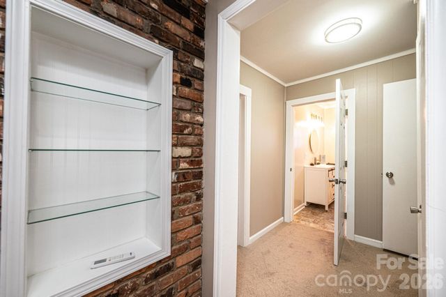 1614 College Avenue SW, Lenoir, NC 28645