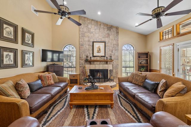 1806 Ponderosa, New Braunfels, TX 78132