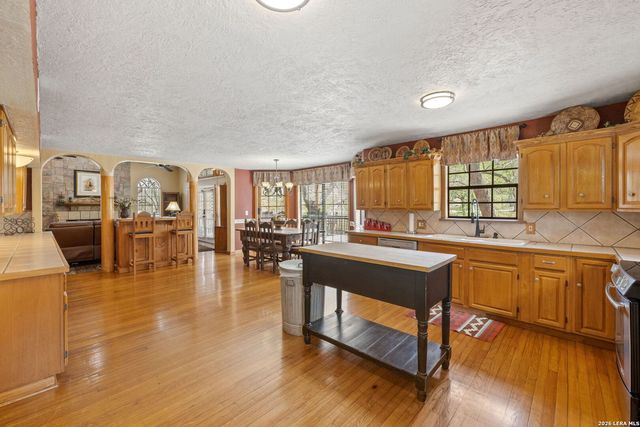 1806 Ponderosa, New Braunfels, TX 78132