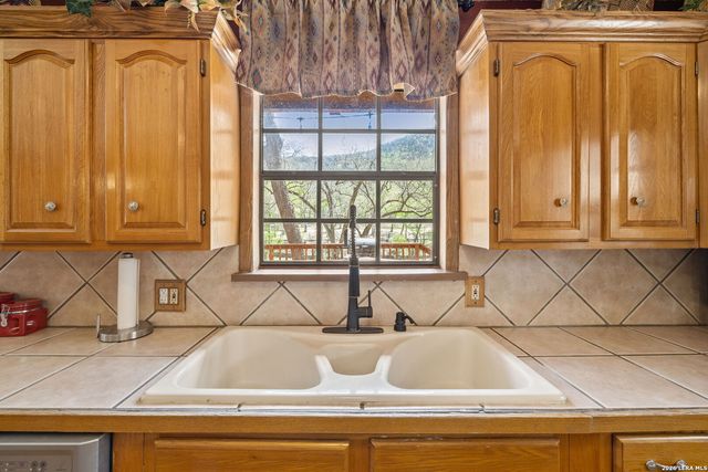 1806 Ponderosa, New Braunfels, TX 78132