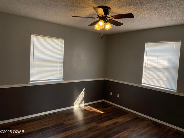 1703 Bluebird Drive, Webb City, MO 64870