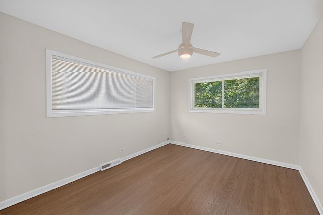 215 Dodge Avenue F, Evanston, IL 60202