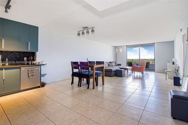 2500 Parkview Dr 911, Hallandale Beach, FL 33009
