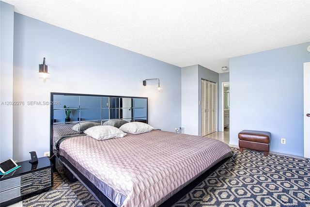 2500 Parkview Dr 911, Hallandale Beach, FL 33009
