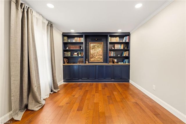 505 Meadowood Street, Greensboro, NC 27409
