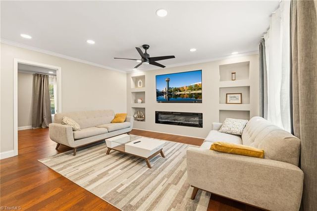 505 Meadowood Street, Greensboro, NC 27409