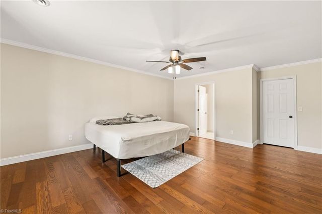 505 Meadowood Street, Greensboro, NC 27409