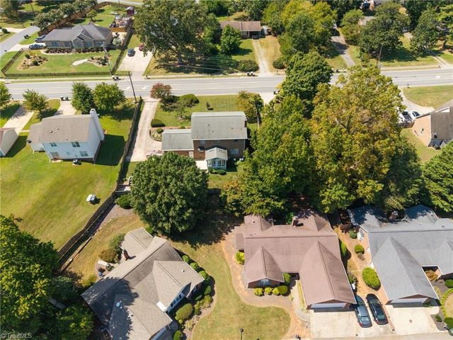 505 Meadowood Street, Greensboro, NC 27409