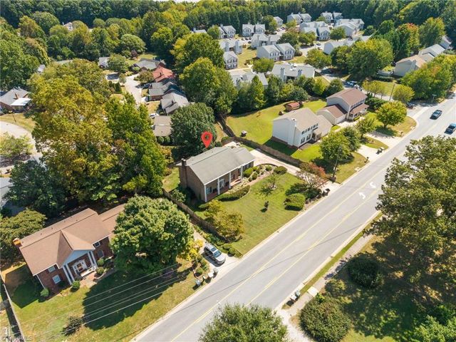 505 Meadowood Street, Greensboro, NC 27409