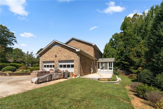 505 Meadowood Street, Greensboro, NC 27409