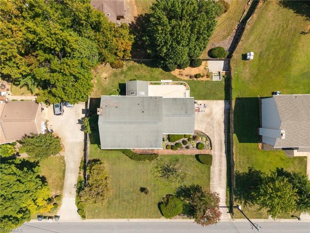 505 Meadowood Street, Greensboro, NC 27409