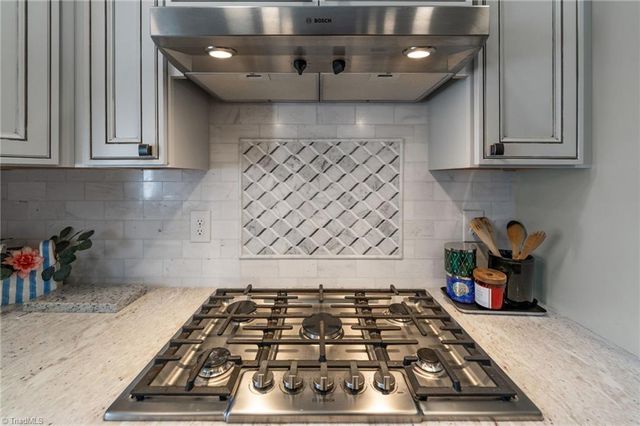 505 Meadowood Street, Greensboro, NC 27409