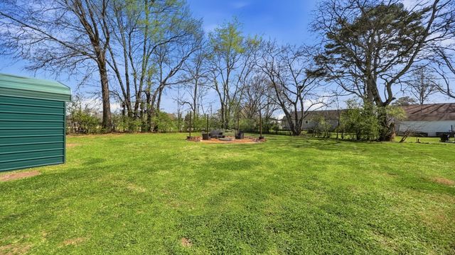 42 Warren Street, Rossville, GA 30741