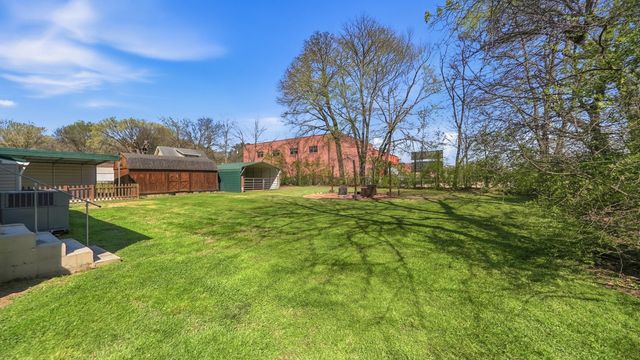 42 Warren Street, Rossville, GA 30741