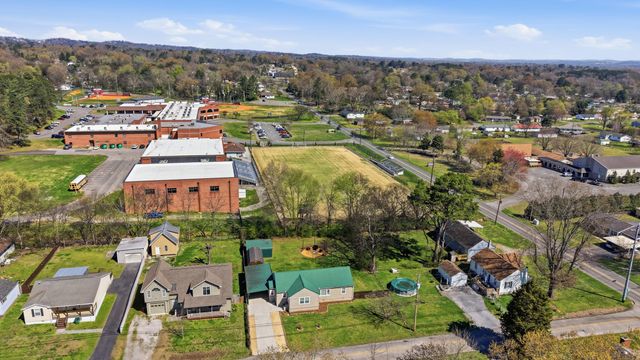 42 Warren Street, Rossville, GA 30741