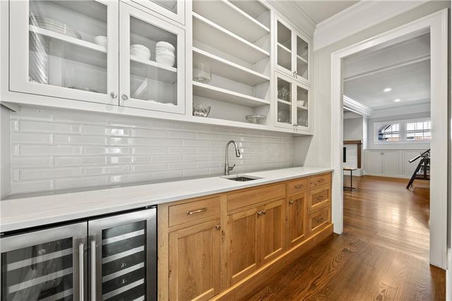 1890 Ridgewood Drive NE, Atlanta, GA 30307