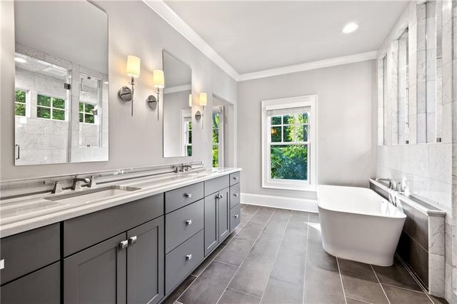 1890 Ridgewood Drive NE, Atlanta, GA 30307