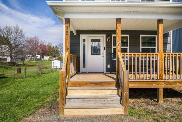 32 REED ST, Fishersville, VA 22939