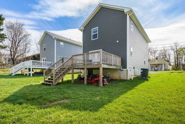 32 REED ST, Fishersville, VA 22939