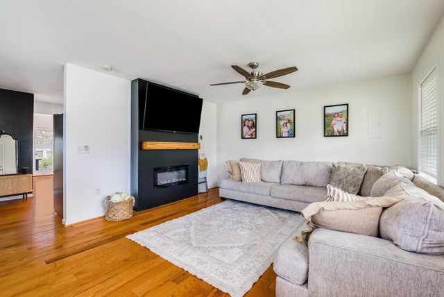 32 REED ST, Fishersville, VA 22939