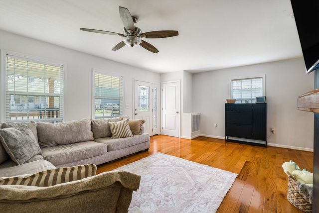 32 REED ST, Fishersville, VA 22939