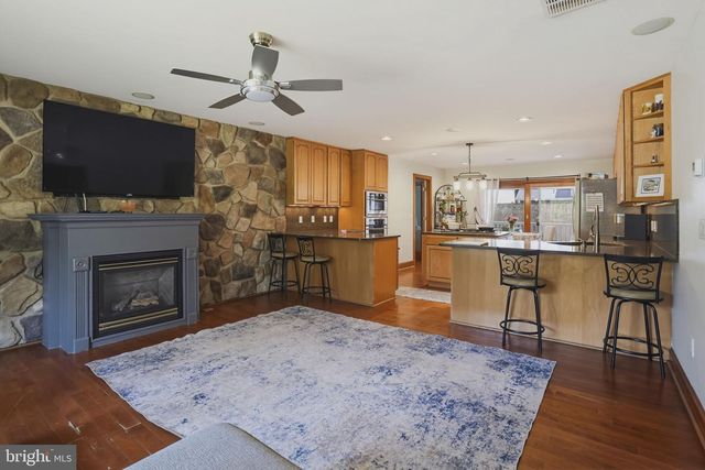 1161 STEAMBOAT RD, Shady Side, MD 20764