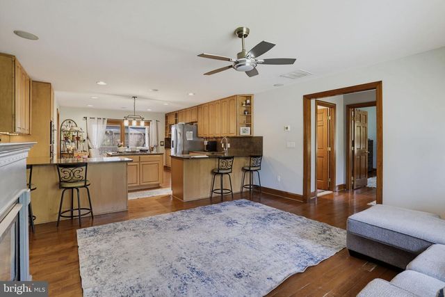 1161 STEAMBOAT RD, Shady Side, MD 20764