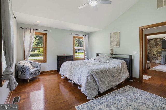1161 STEAMBOAT RD, Shady Side, MD 20764