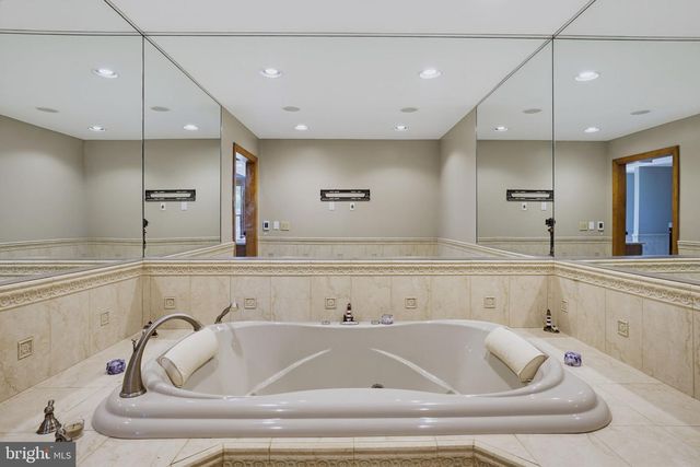 1161 STEAMBOAT RD, Shady Side, MD 20764
