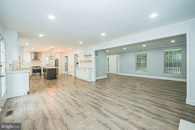 214 BOOKHAM LN, Gaithersburg, MD 20877