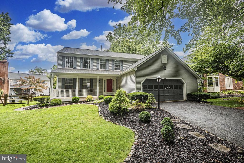 214 BOOKHAM LN, Gaithersburg, MD 20877