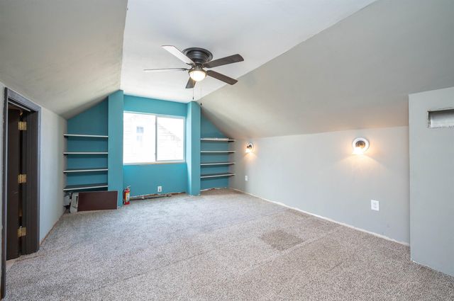 932 Home Park Boulevard, Waterloo, IA 50701