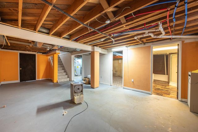 932 Home Park Boulevard, Waterloo, IA 50701