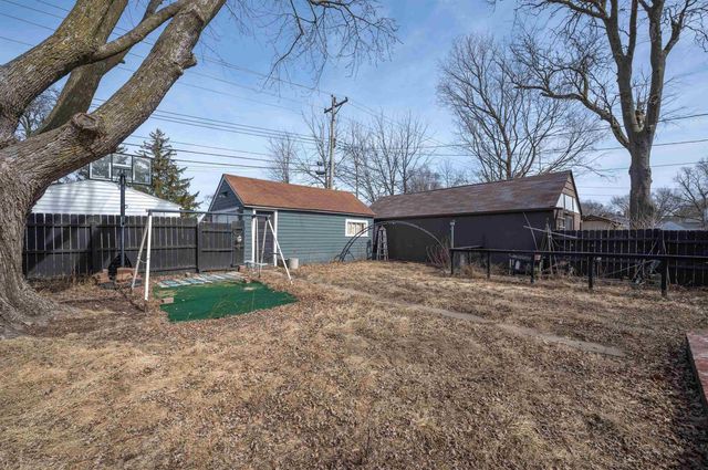 932 Home Park Boulevard, Waterloo, IA 50701
