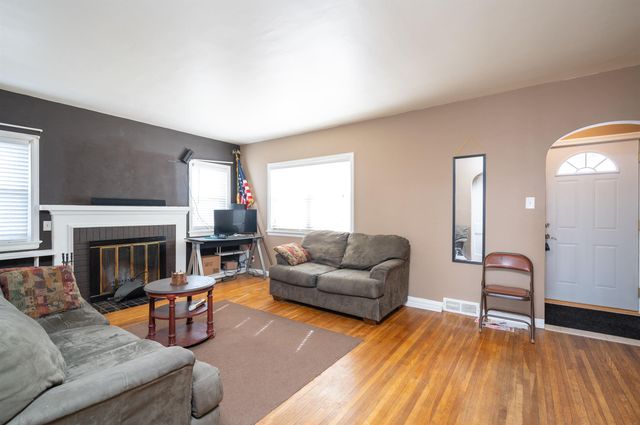 932 Home Park Boulevard, Waterloo, IA 50701
