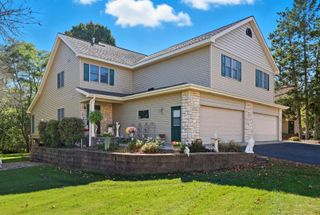 1482 Riverside Drive 1482, River Falls, WI 54022