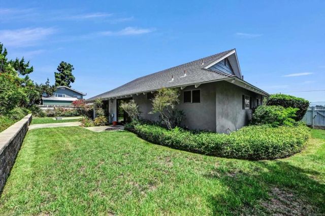 3495 Ridgecrest Dr., Carlsbad, CA 92008