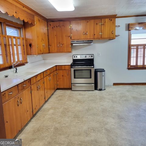 2401 Phillips Road, Lanett, AL 36863