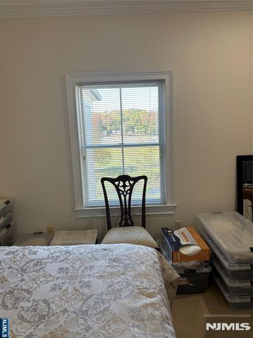 5 E Tenakill Park 303, Cresskill, NJ 07626