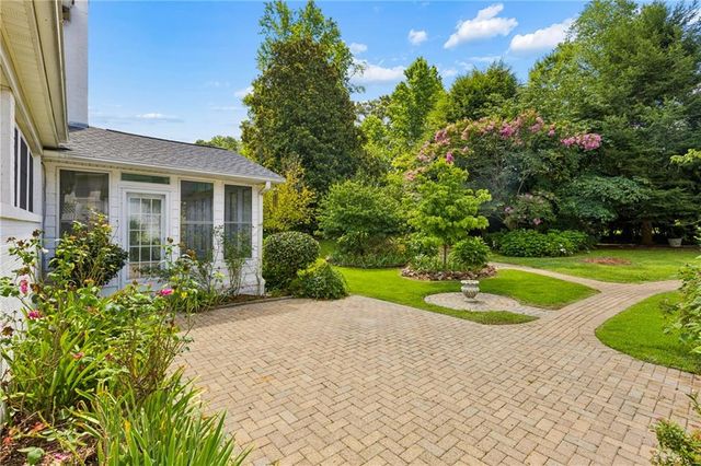 3341 Hickory Crest Drive NW, Marietta, GA 30064
